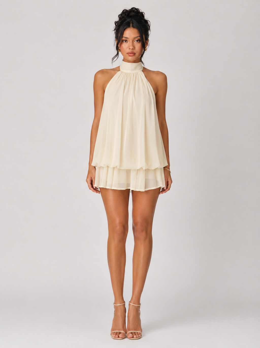 Robe courte dos ouvert