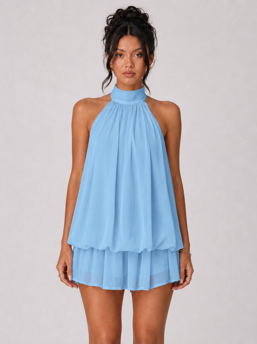 Robe courte dos ouvert