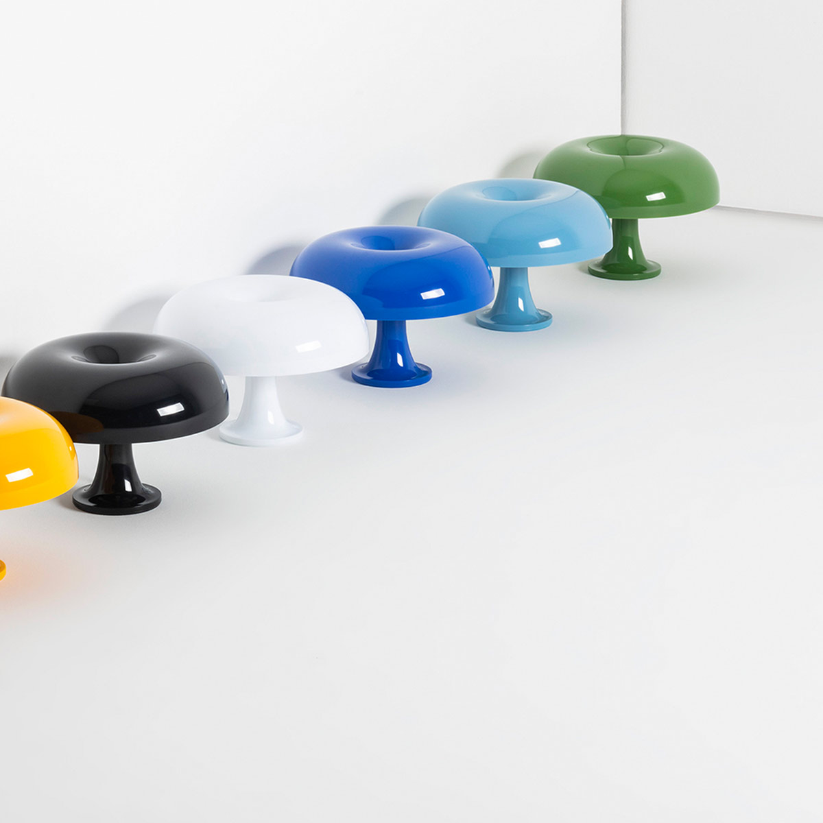 Lampe Corolle dans un intérieur