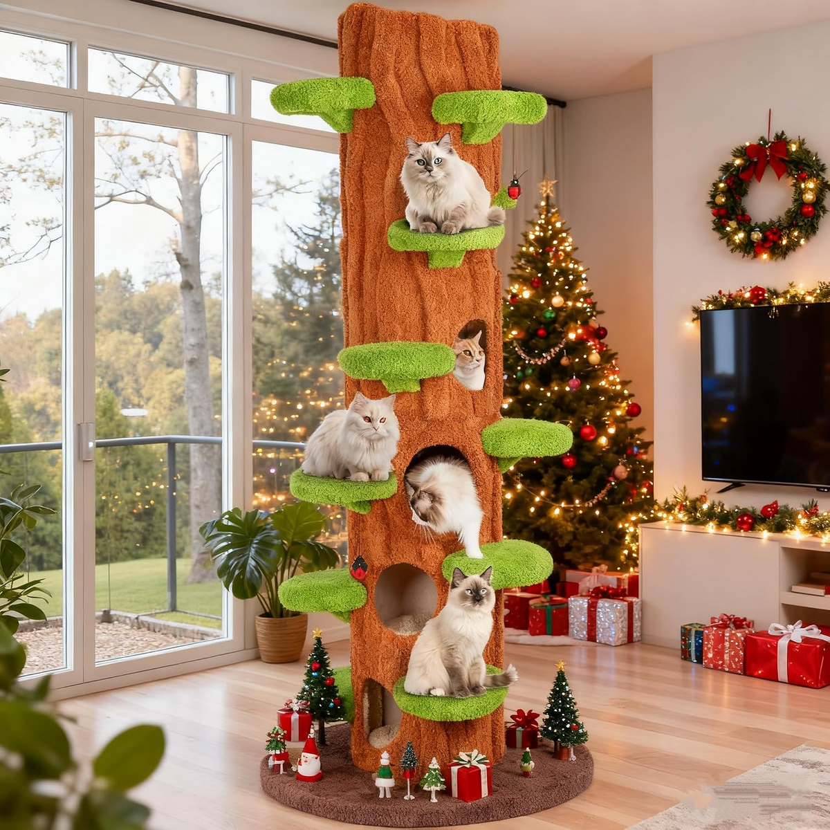 Arbre à chat dans un salon de Noël